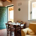 منزل ريفي Il Poggio Delle Ginestre